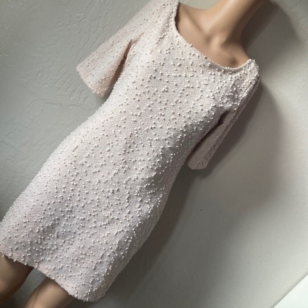 FOREVER 21 CREAM SIZE MEDIUM MID SLEEVE MINI DRESS